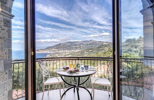 Priora Villa | Villa Caruso