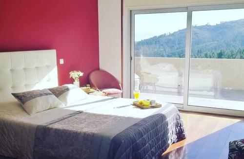 Rossas Villa | Villa Casa Sol do Ave with Mountain View, Pools & Wi-Fi