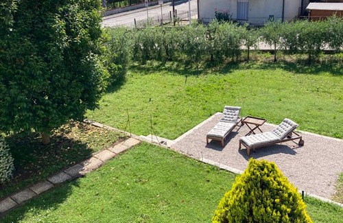 Acquaviva Villa | Villa 'Casa Catrosse' with Private Terrace, Shared Garden and Wi-Fi