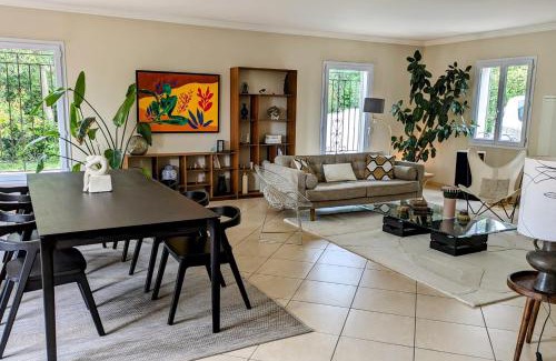Villeneuve-les-Avignon House | Villa Castagnole - Welkeys