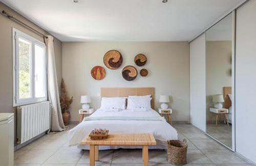 Villeneuve-les-Avignon House | Villa Castagnole - Welkeys