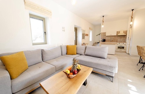 Lefktron Villa | Villa Castillo Ena - Three Bedroom Villa, Sleeps 6