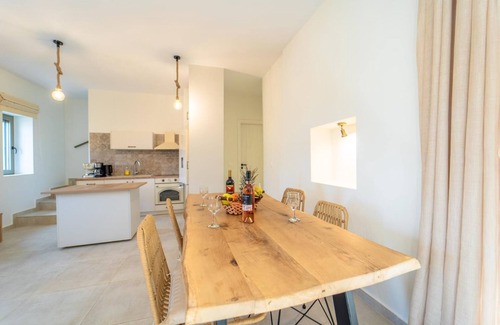 Lefktron Villa | Villa Castillo Ena - Three Bedroom Villa, Sleeps 6