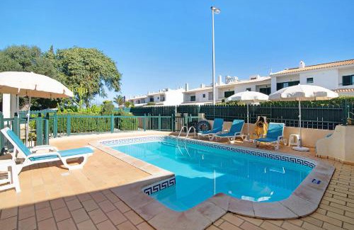 Urbanizacao dos Calicos House | Villa Catarina