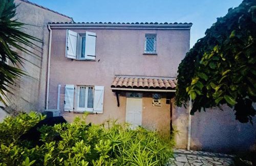 Armissan Villa | Villa Cedan