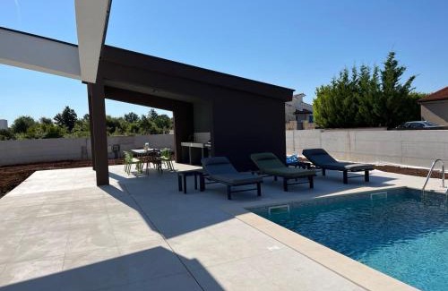 Jursici Villa | Villa Cedrus