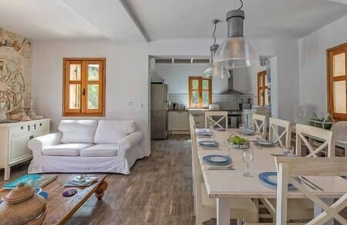 Evreti House | Villa Celeste - Evreti Village