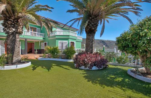 Candelaria House | Villa Celia