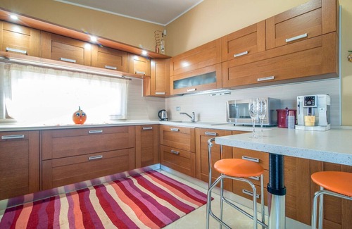 Melissano Villa | Villa Cenate - Four Bedroom Villa, Sleeps 12