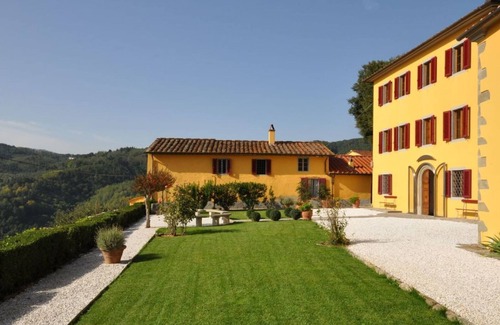 Massa e Cozzile Villa | VILLA CERRETA