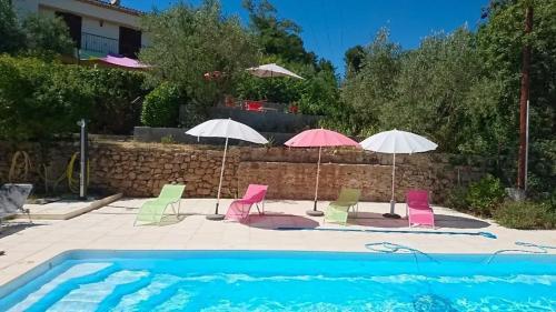 Largentiere Villa | Villa chaleureuse en sud Ardèche avec piscine privée 200 m²