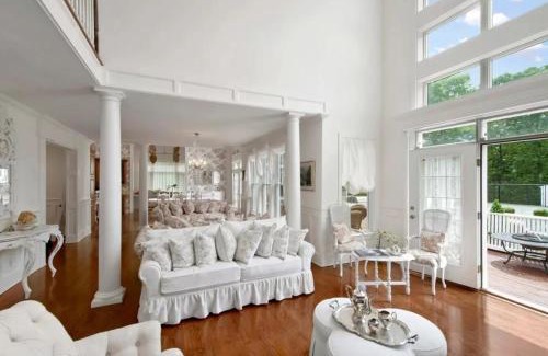 Bridgehampton Villa | Villa Charlotte - Elegant 7 Bedroom