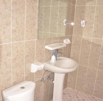 Guinea House | Villa Charlotte
