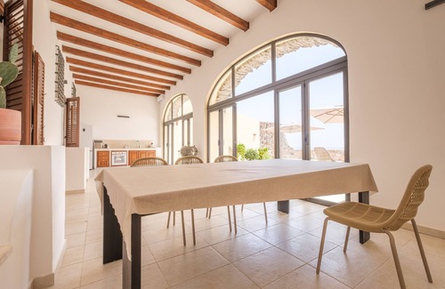 Canneto Villa | Villa 'Chiara' close to the Beach with Sea View & Terrace