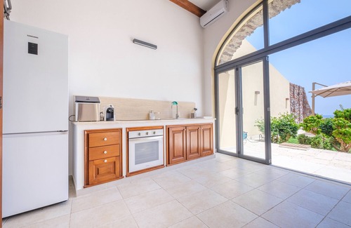 Canneto Villa | Villa 'Chiara' close to the Beach with Sea View & Terrace