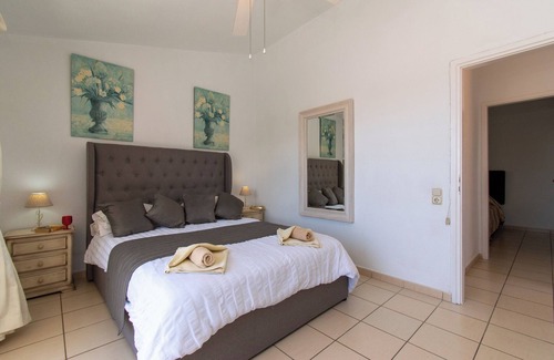 San Eugenio Villa | Villa Clara. Wonderful 2 Bedroom Villa. Private Heated Pool