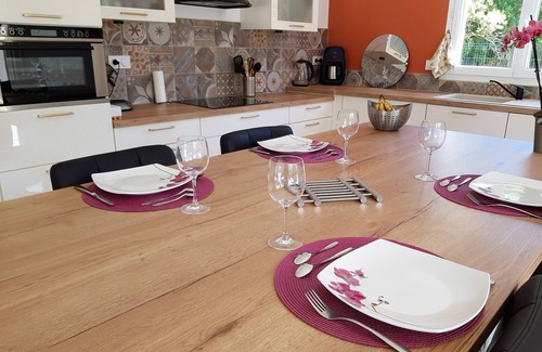 Nezignan-L'Eveque Villa | Villa classified 4 stars with air conditioning, heated swimming pool.