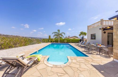 Peyia Town Villa | Villa Cleco
