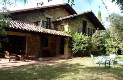 Arnuero Cottage | Villa con Piscina Cerca de Noja