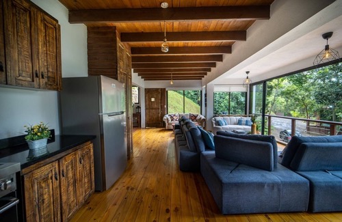 Jarabacoa Ski Chalet | Villa Coffee in Quintas del Bosque, Jarabacoa, Stunning Mountain Views &jacuzzi