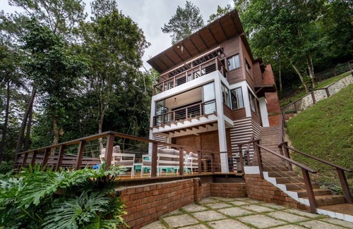 Jarabacoa Ski Chalet | Villa Coffee in Quintas del Bosque, Jarabacoa, Stunning Mountain Views &jacuzzi
