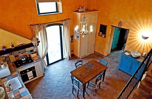 Montelupo Fiorentino House | Villa Collarina A: An elegant and welcoming villa situated in a quiet location, surrounded by a wonderful garden, with Free WI-FI.
