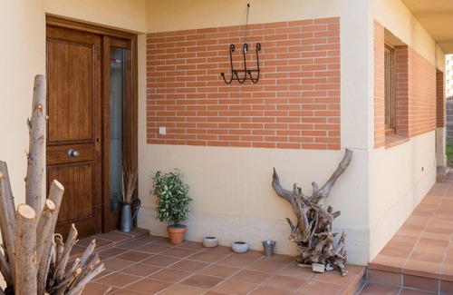 Bernuy de Porreros Ski Chalet | Villa con Gran Jardín, Zona Barbacoa y Piscina