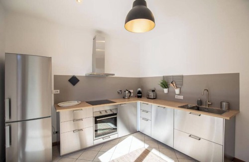 San Mariano Villa | Villa 'Con Piscina' with Lake View, Private Garden and Wi-Fi