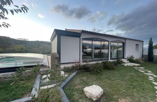 Banne Villa | Villa contemporaine avec piscine et spa