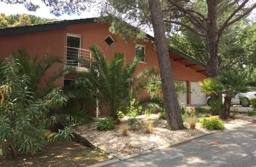 Langlade House | Villa Contemporaine Dans Garrigue Proche DE Nimes