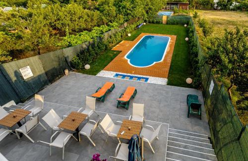 Arad House | Villa Cristian