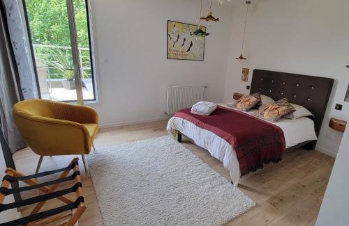 Pruille-le-Chetif Villa | Villa Croisette