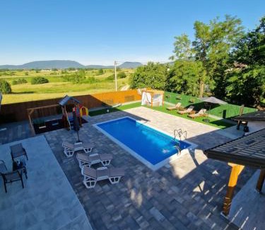 Mali Radic Villa | Villa Crystal