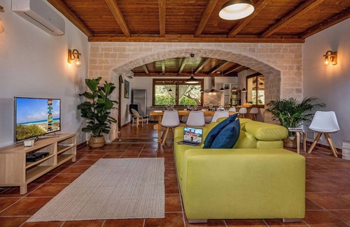 Chiaramonte Gulfi Villa | Villa Cutrera 8, Emma Villas