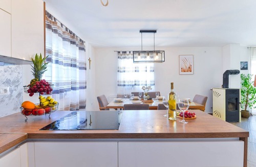 Posedarje Villa | Villa Cvita with pool