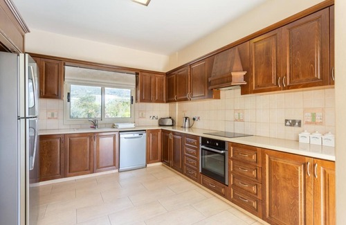 Ayia Marina Chrysochous Villa | Villa Rose - Four Bedroom Villa, Sleeps 9