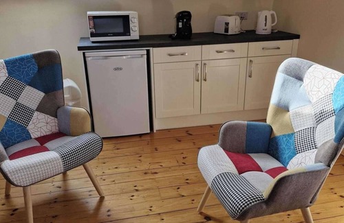 Cahirciveen Villa | Villa Daffodil - Sleeps 2 & Stunning Seaside Views