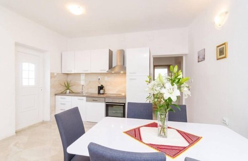 Konavle Villa | Villa Dalmatian Gem - Two-Bedroom Villa with Terrace and Swimming Pool