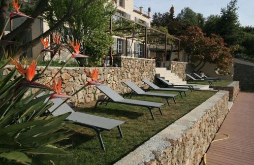Golfe Juan Villa | Villa de charme vue mer et piscine chauffée sur les hauteurs de Golf Juan