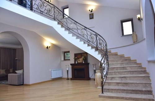 Nork-Marash Bed & Breakfast | Villa De France