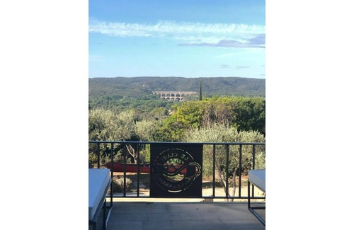 Castillon-du-Gard Villa | Villa de Luxe en Face du Célèbre Pont-du-gard