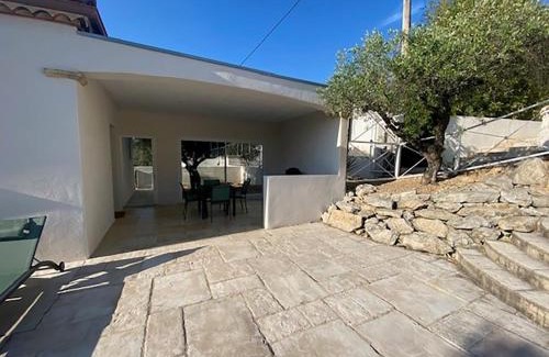 Poulx House | Villa de Pullis