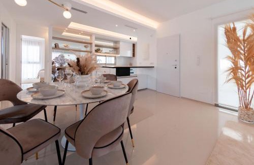 Los Alcazares Villa | Villa de Sol in Los Alcazares with 4 bedrooms, private swimming pool, sauna and jacuzzi.