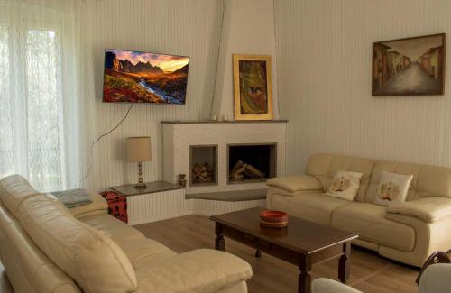 Cassina de' Pecchi Apartment | Villa Degli Ulivi