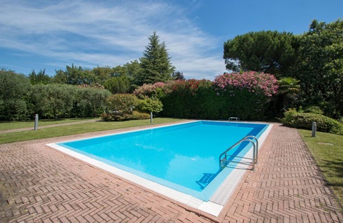 Soiano del Lago Villa | Villa dei Salici con piscina by Wonderful Italy