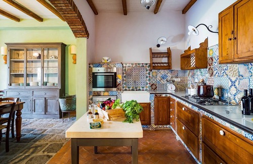 Milo Villa | Villa Dei Tigli - Six Bedroom Villa, Sleeps 12