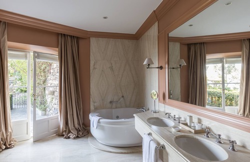 Alassio Bed & Breakfast | Villa della Pergola