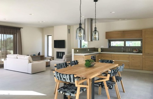 Agios Matthaios Villa | Villa Demeter - Three Bedroom Villa, Sleeps 6