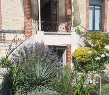 Sainte-Savine Apartment | Villa des dames