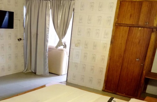 Yamoussoukro Hotel | Villa des Hotes